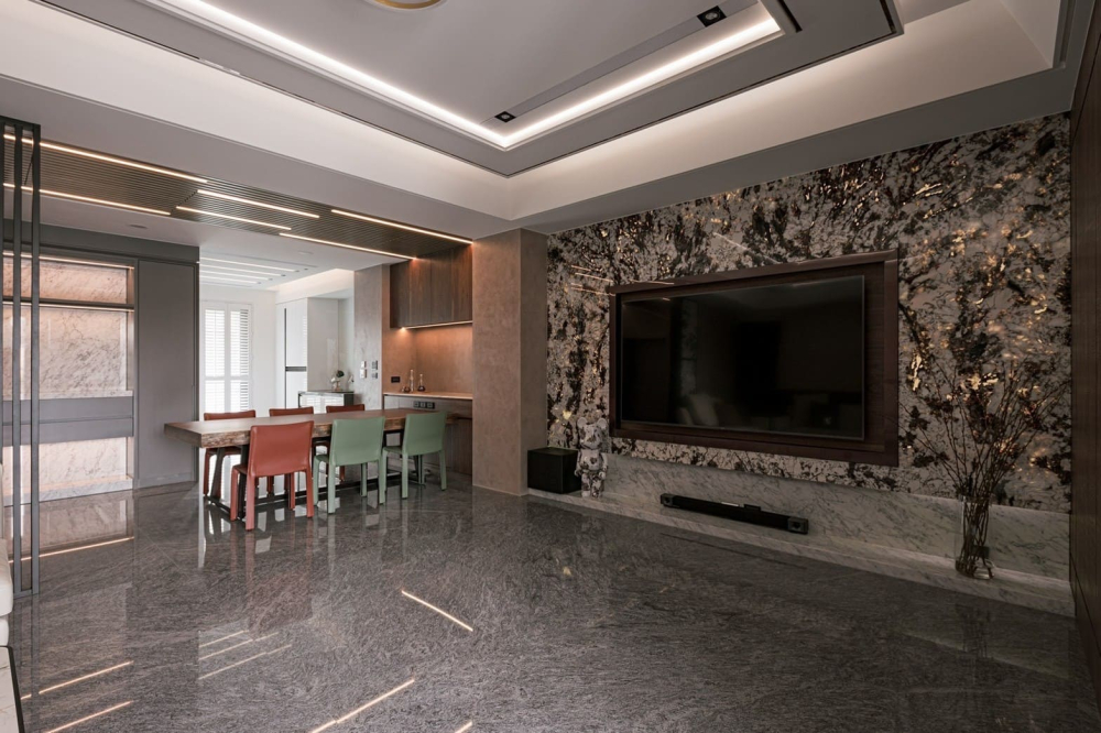 LINE_ALBUM_大甲透天別墅_251127_7