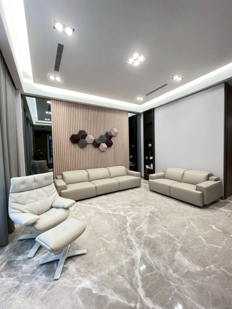 LINE_ALBUM_彰化透天別墅_251127_10