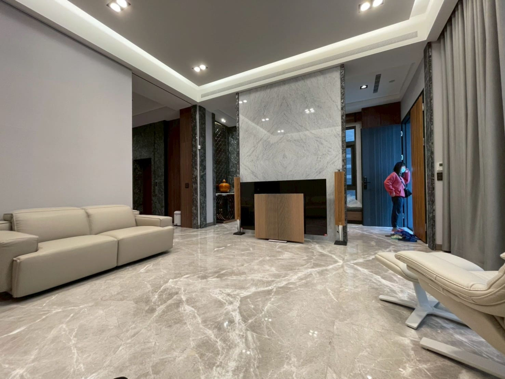 LINE_ALBUM_彰化透天別墅_251127_11