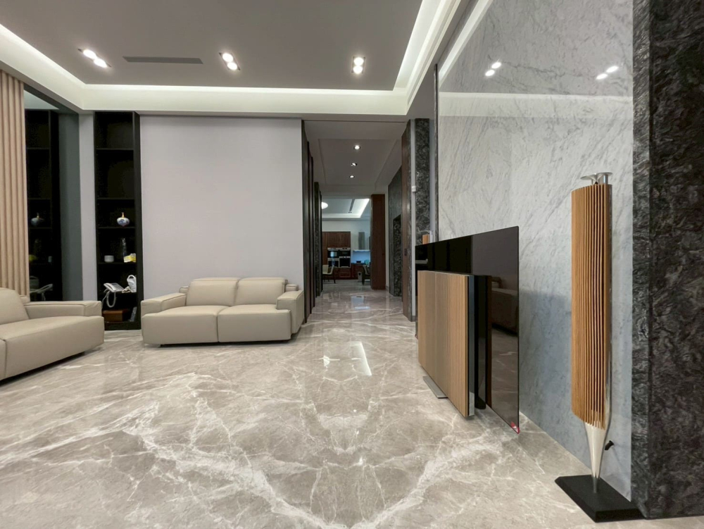 LINE_ALBUM_彰化透天別墅_251127_9