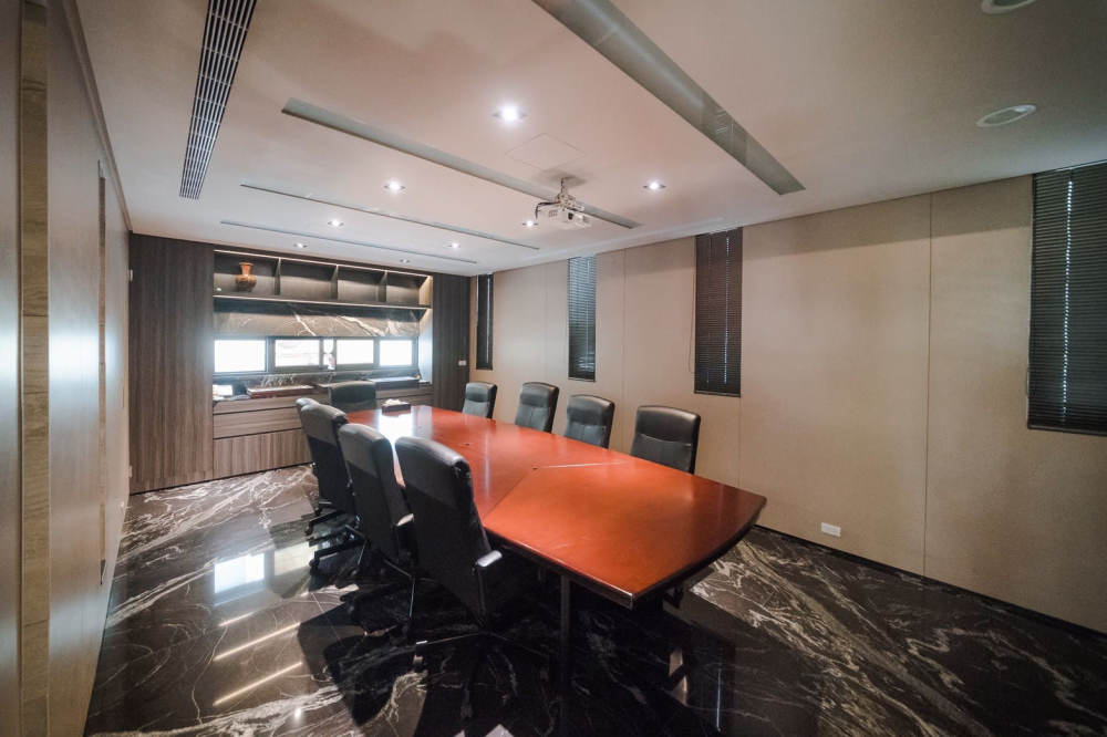 LINE_ALBUM_立彩建設總部_251127_13