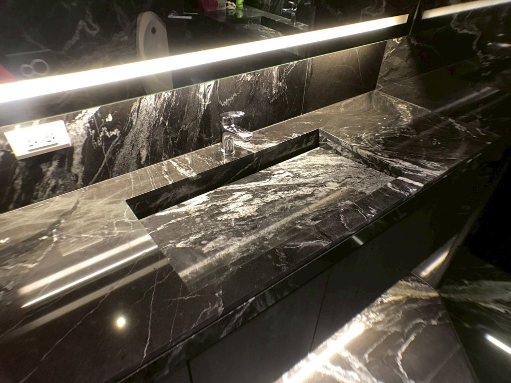 LINE_ALBUM_立彩建設總部_251127_7