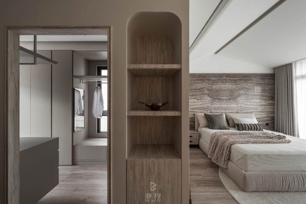 LINE_ALBUM_逸瓏山_251202_2