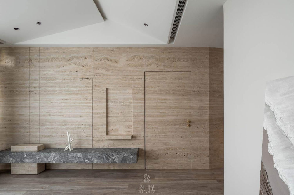 LINE_ALBUM_逸瓏山_251202_3